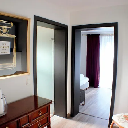 Luxurioese Und Stilvolle In Bester Lage Von Apartman Fritzlar