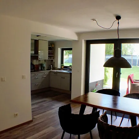 Luxurioese Und Stilvolle In Bester Lage Von Apartment *